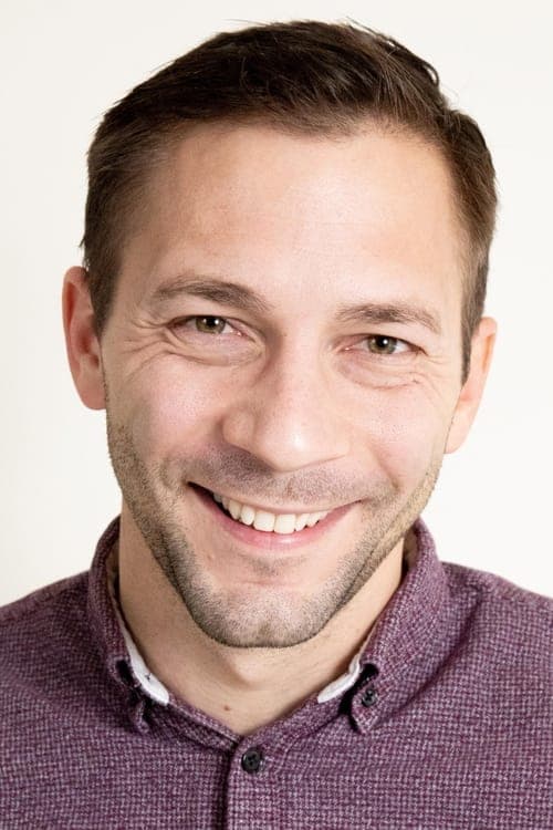 Photo of Dustin Harding