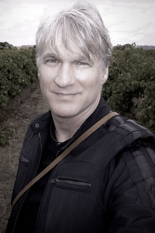 Photo of Eliot Lewis