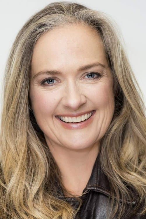 Photo of Elisabeth Easther