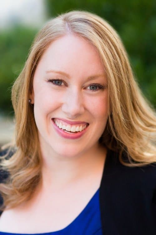 Photo of Elise Groves