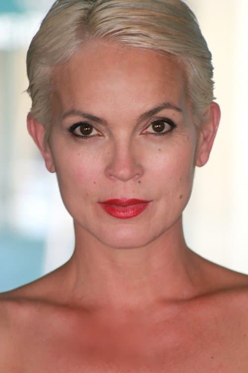 Photo of Elizabeth Gracen