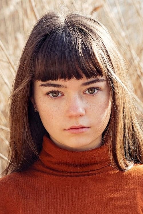 Photo of Ella Lee