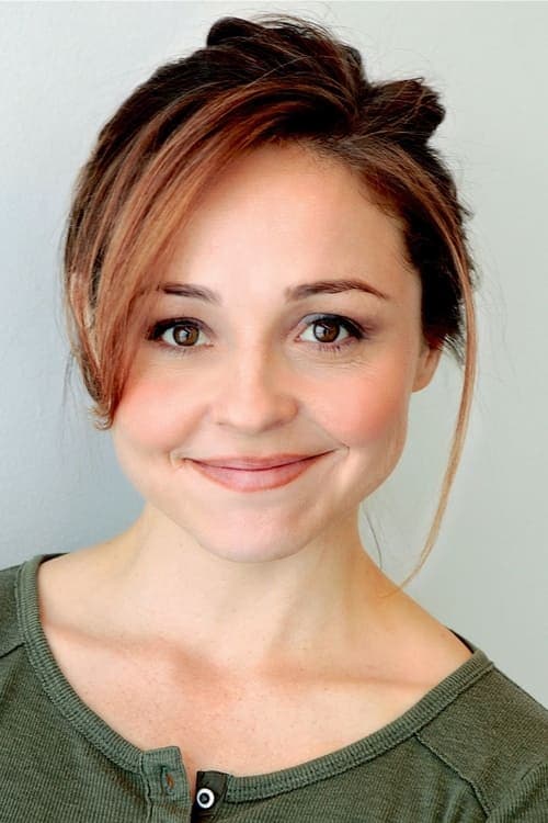 Photo of Ellie Araiza