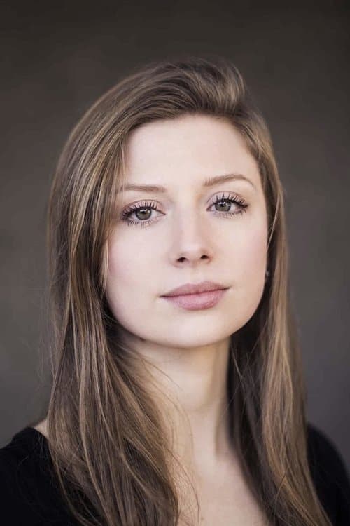 Photo of Ellie Heydon