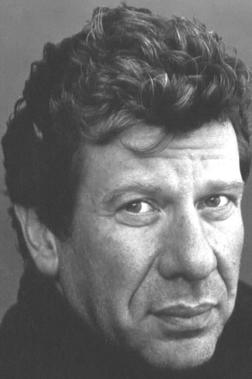 Photo of Elliot Cuker
