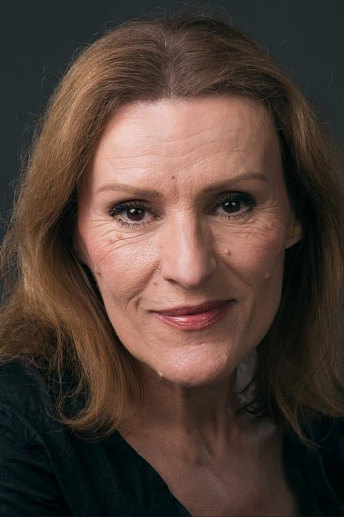 Photo of Emília Silvestre