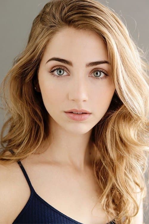 Photo of Emily Rudd