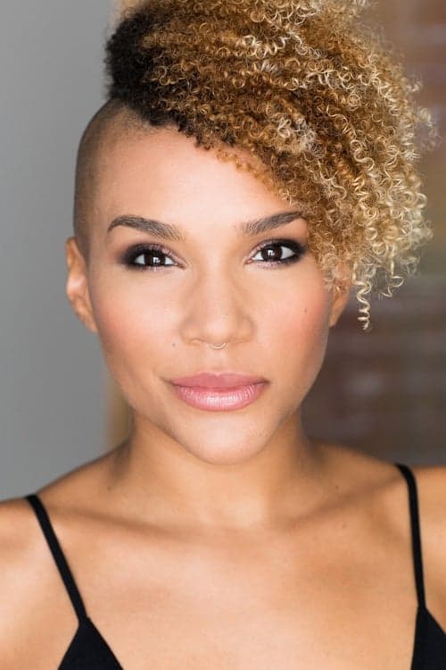 Photo of Emmy Raver-Lampman
