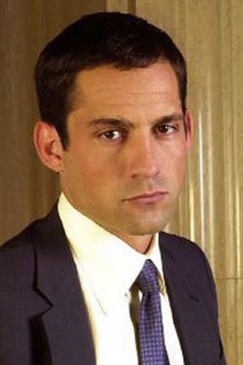 Photo of Enrique Murciano