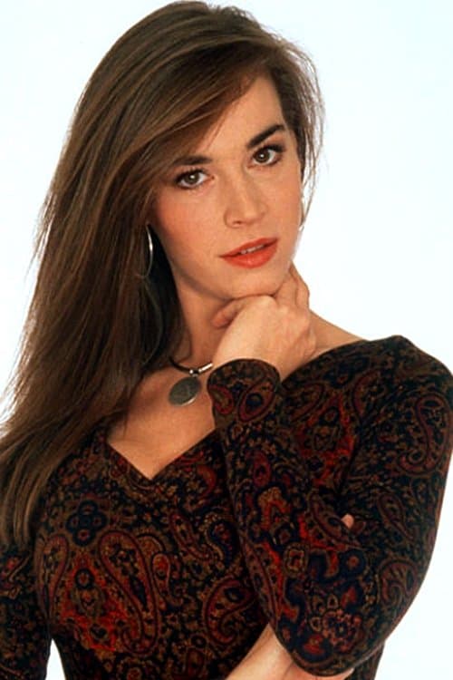 Photo of Eva Pope