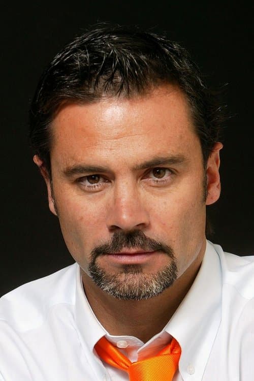 Photo of Felipe Camiroaga