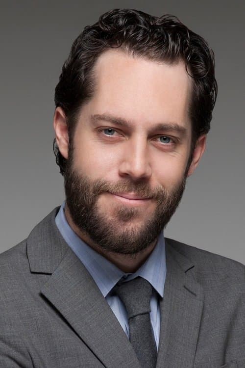 Photo of Geoffrey Wigdor