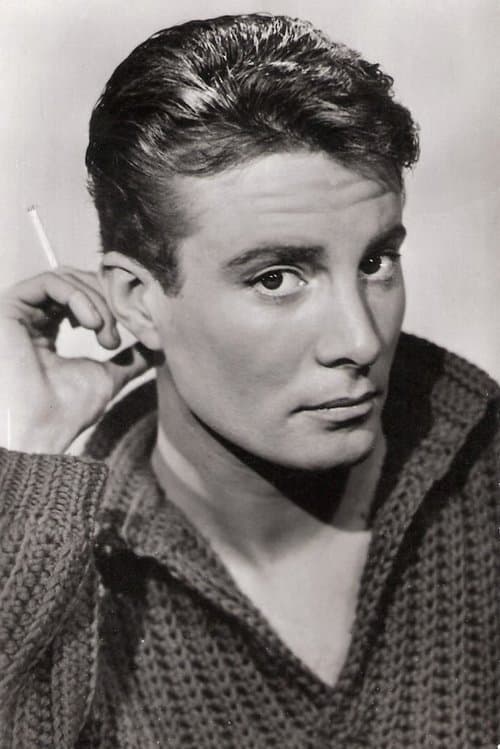 Photo of Gil Vidal
