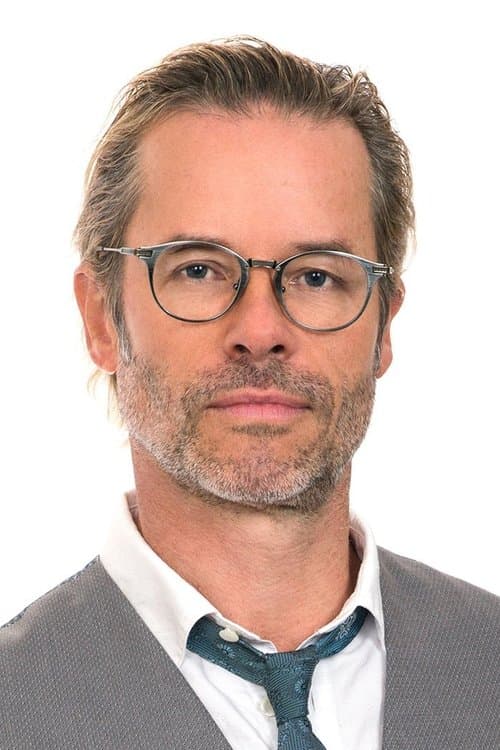 Photo of Guy Pearce