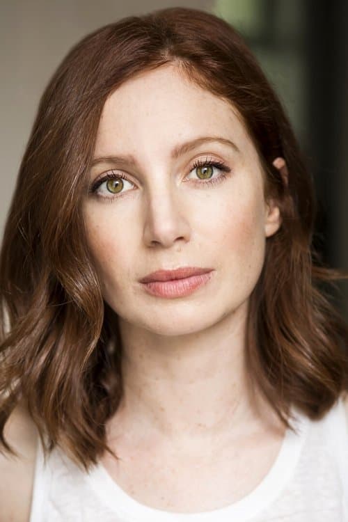Photo of Hannah Marshall