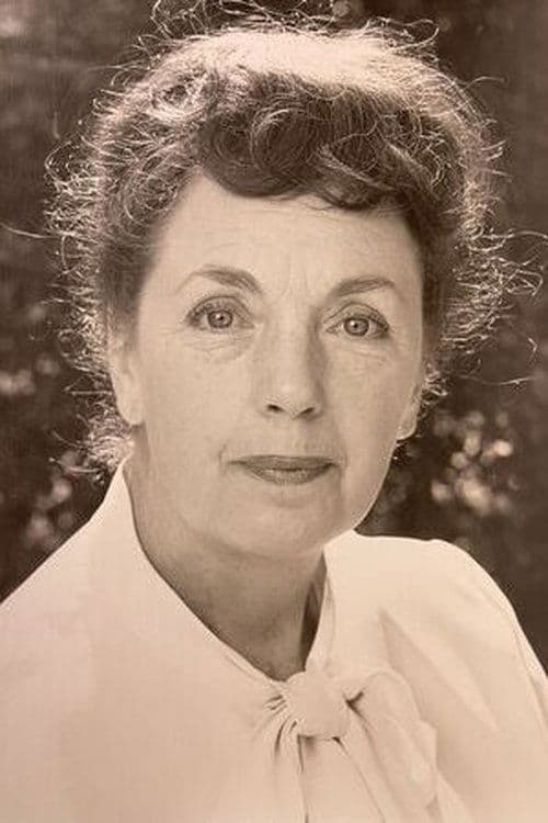 Photo of Helen Kleeb