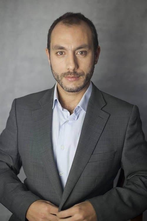Photo of Henrique Gomes