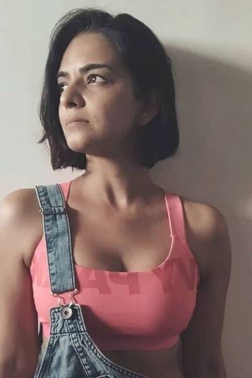 Photo of Himanshi Choudhry