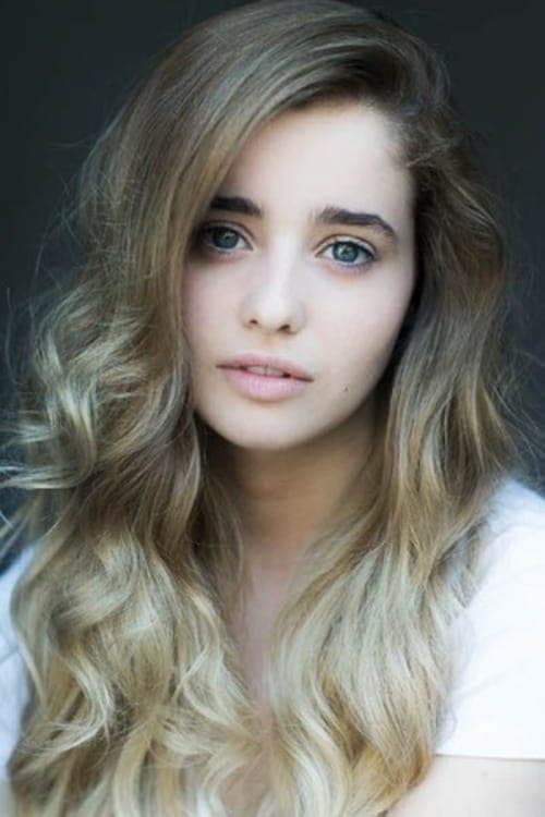 Photo of Holly Earl