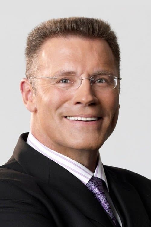 Photo of Howie Long