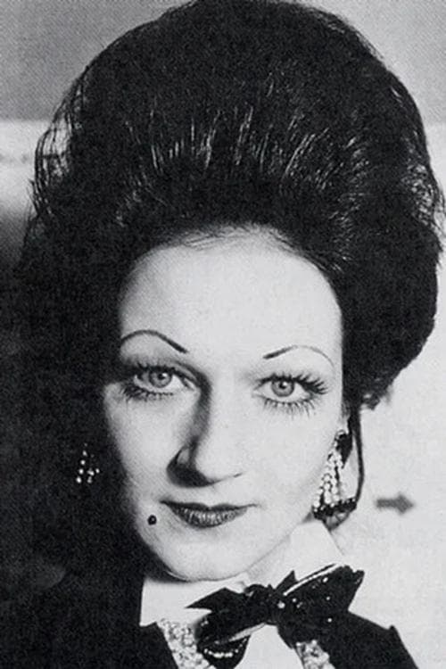 Photo of Imogen Claire