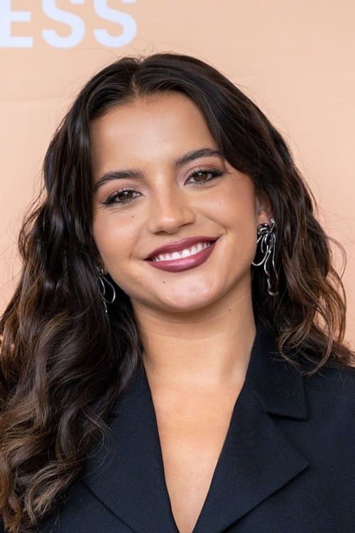 Photo of Isabela Merced