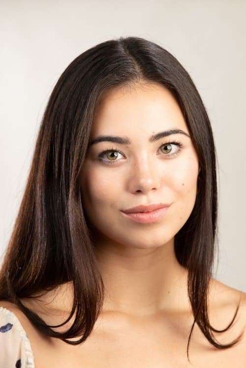 Photo of Isabelle Hahn