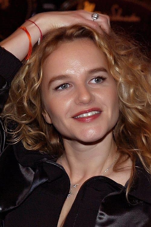 Photo of Isabelle Pasco