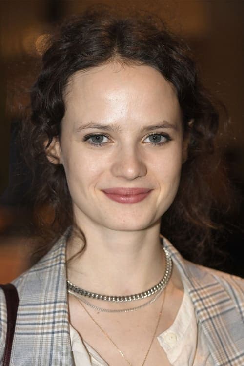 Photo of Jana McKinnon