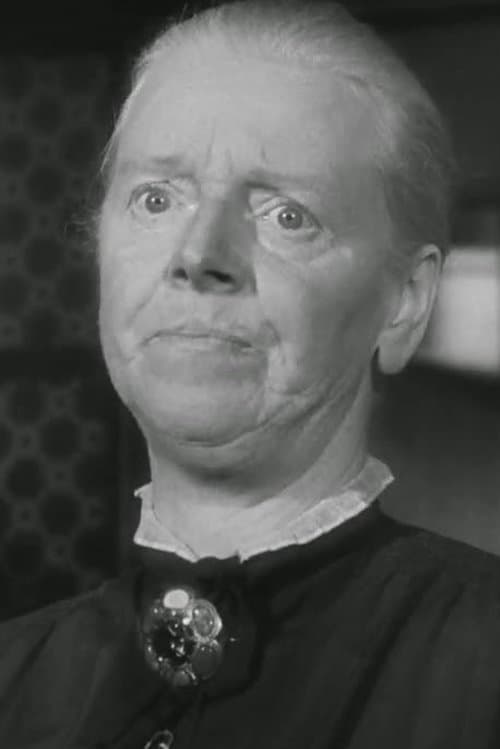 Photo of Jean Cadell
