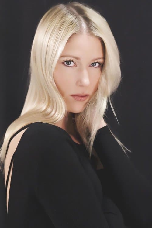 Photo of Jen Araki
