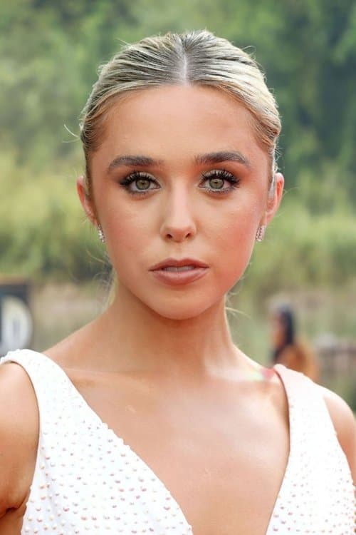 Photo of Jenna Davis