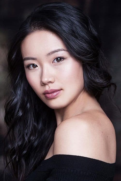 Photo of Jennifer Hui