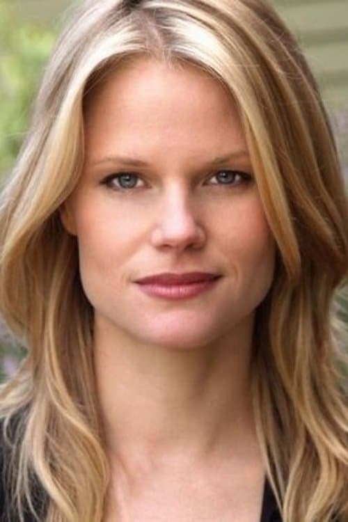 Photo of Joelle Carter