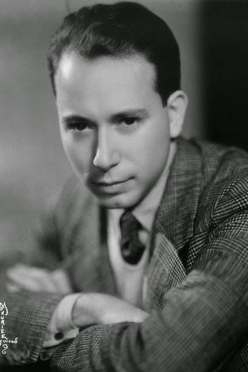 Photo of José López Rubio