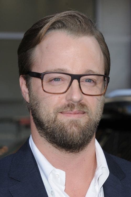 Photo of Joshua Leonard