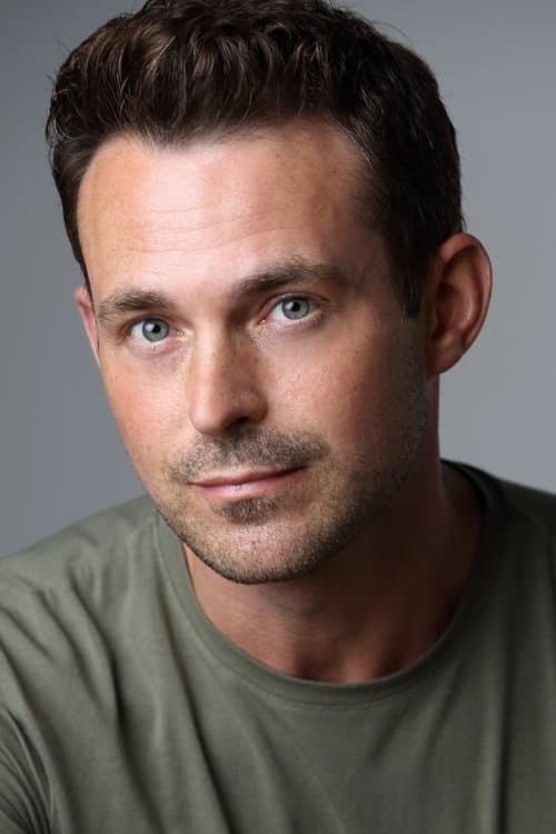 Photo of Jules Knight