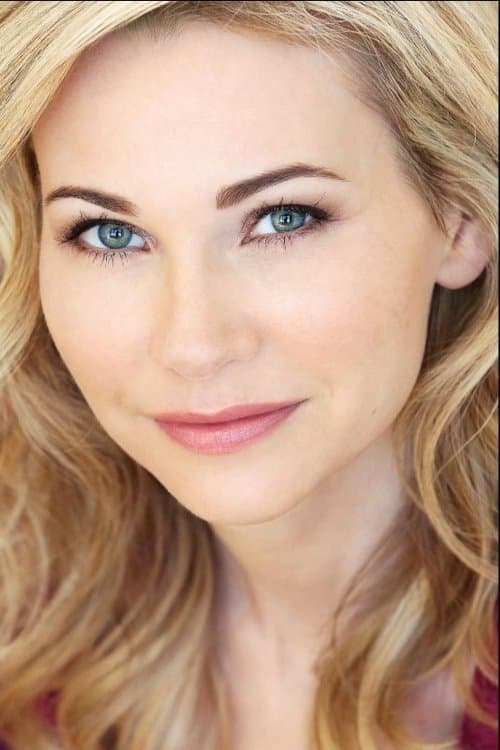 Photo of Julia Lee