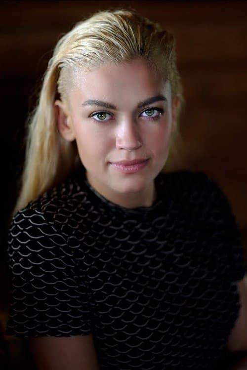Photo of Julia Maxwell