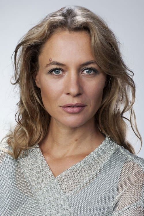 Photo of Julia Thurnau