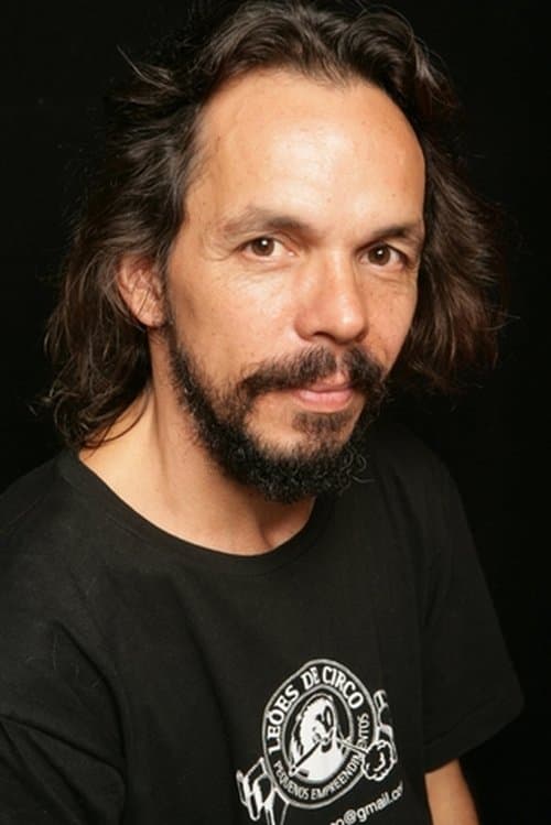 Photo of Julio Adrião