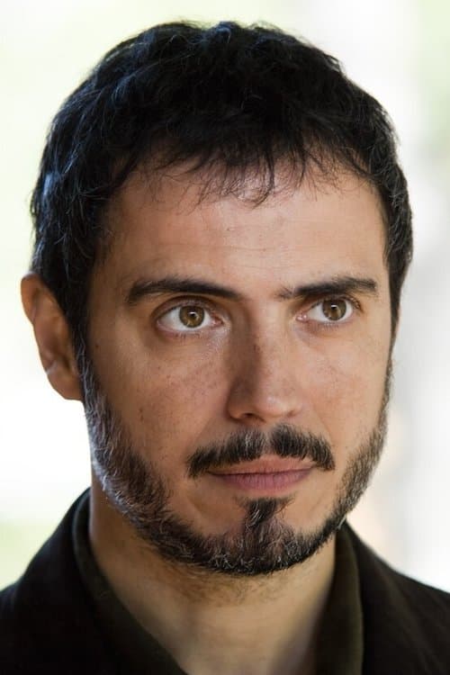 Photo of Julio Manrique