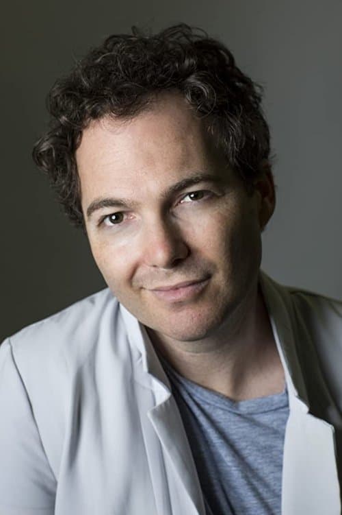 Photo of Justin Shenkarow
