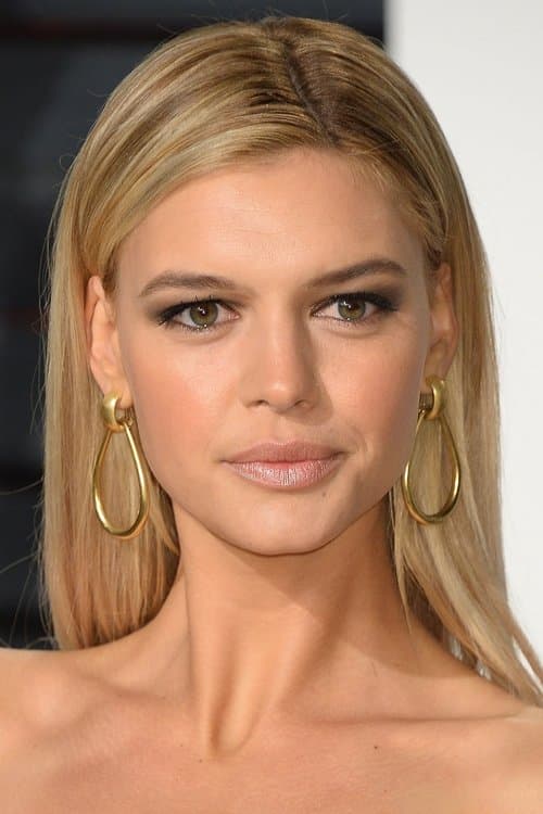 Photo of Kelly Rohrbach
