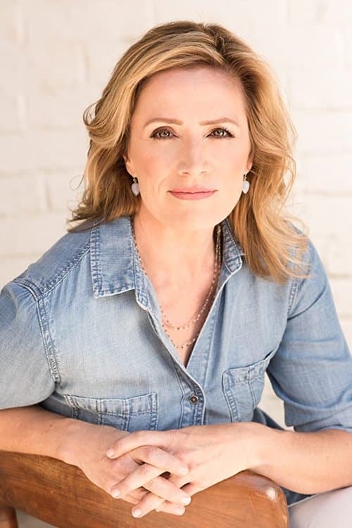 Photo of Kirsten Nelson