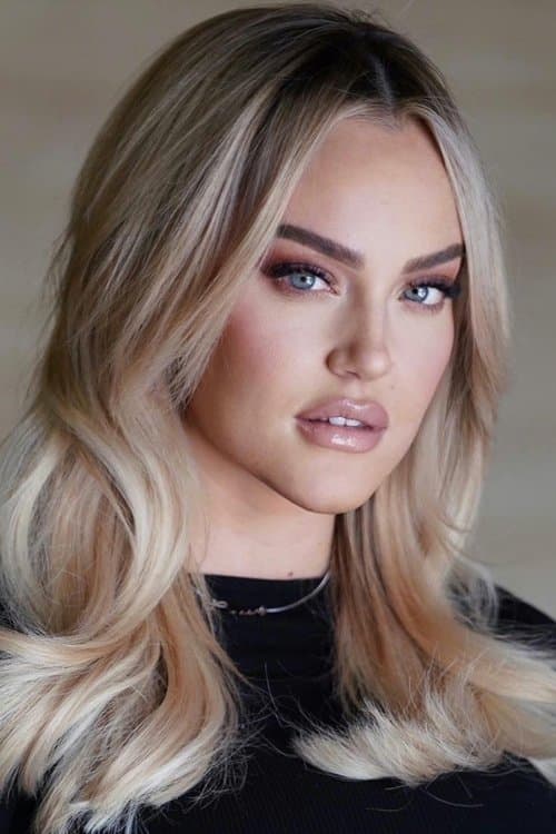 Photo of Lacey Schwimmer