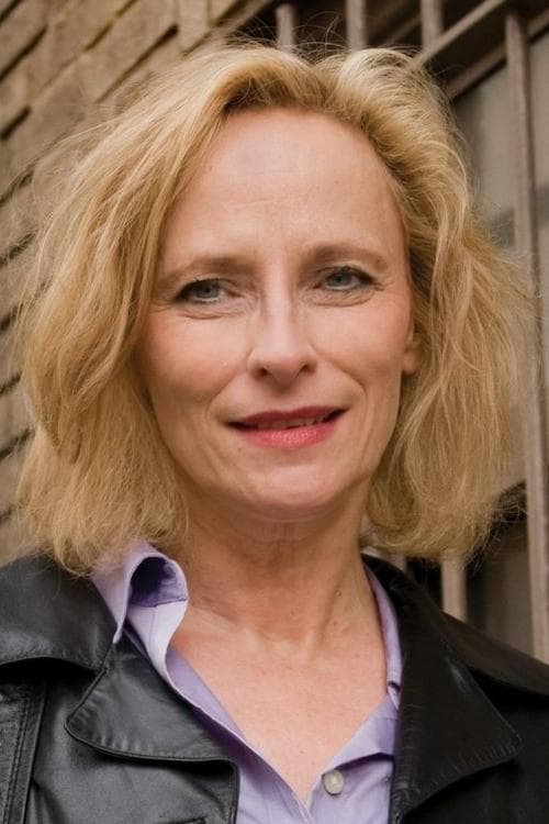 Photo of Laila Robins