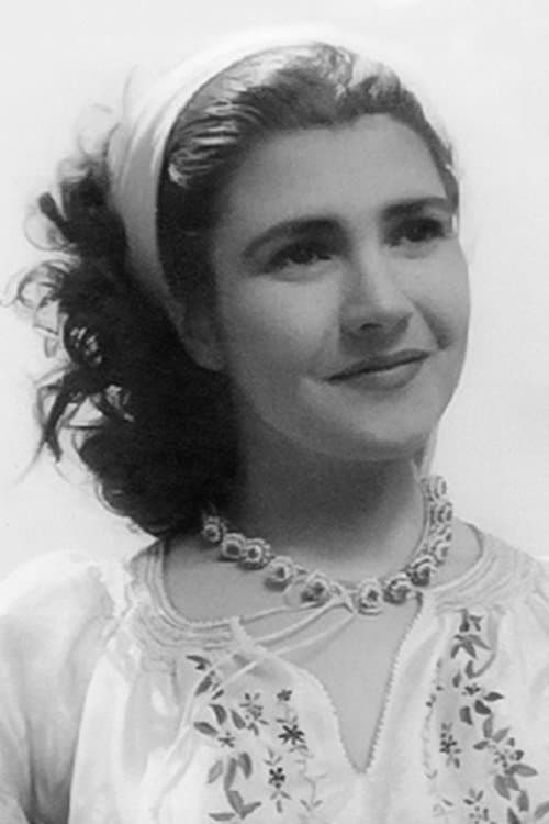 Photo of Laura Alves