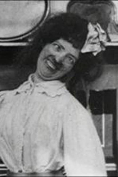 Photo of Laura Bayley