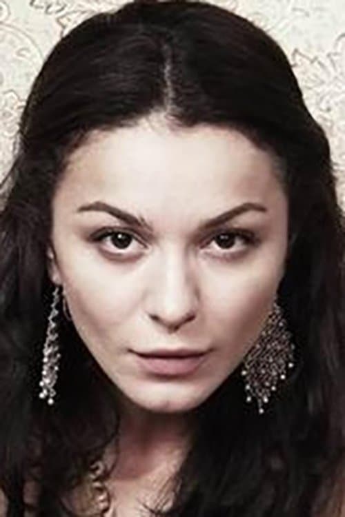 Photo of Laura Keosayan